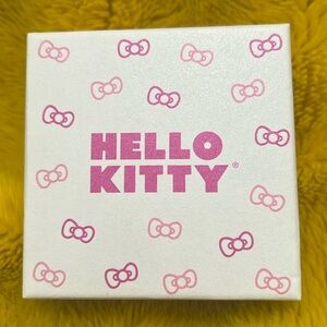 Hello Kitty 🎀 By Sanrio
